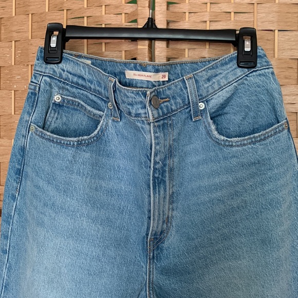 Levi’s Premium 70’s High Flare Jeans 👖 - Picture 5 of 17